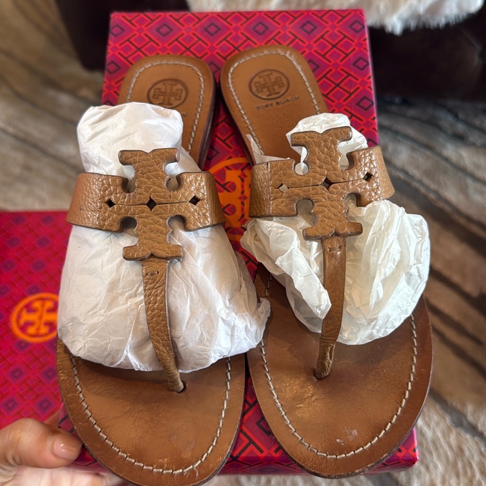 Tory Burch Royal Tan Moore Flat Thong Elba Tumbled Leather